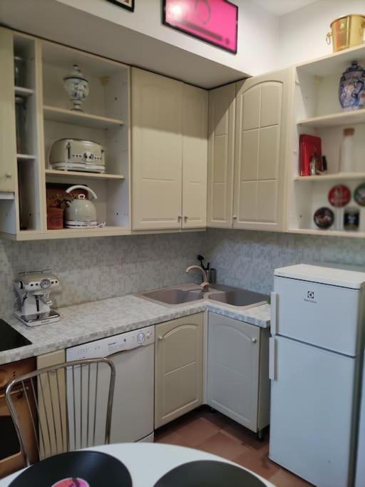 Colosseo Vintage Apartment Рим Экстерьер фото