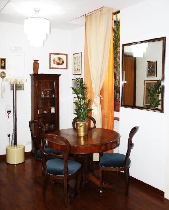 Colosseo Vintage Apartment Рим Экстерьер фото